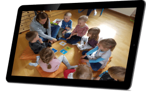 Moomin Language School leikkituokio auki tabletin näytöllä